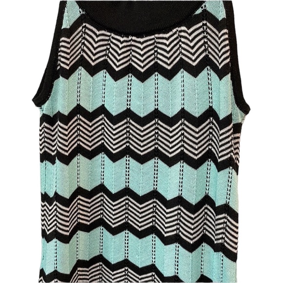 Wrapper Brand Juniors Dress - Picture 3 of 5